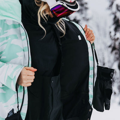 BURTON AK GORE EMBARK JKT WOMENS